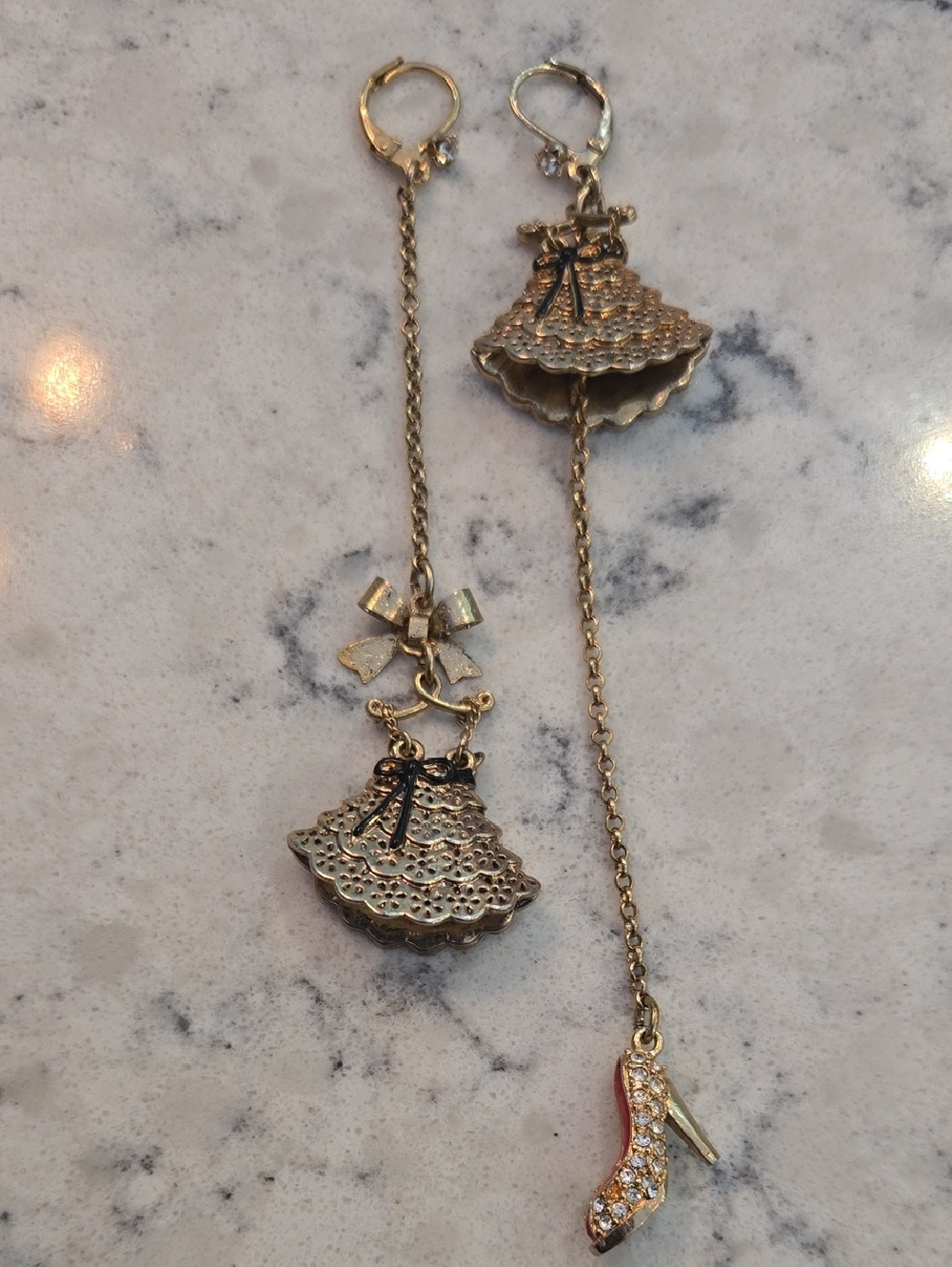 VTG Betsey Johnson Inspired Asymmetrical Tutu/Stiletto Drop Earrings Y2K Kitsch​